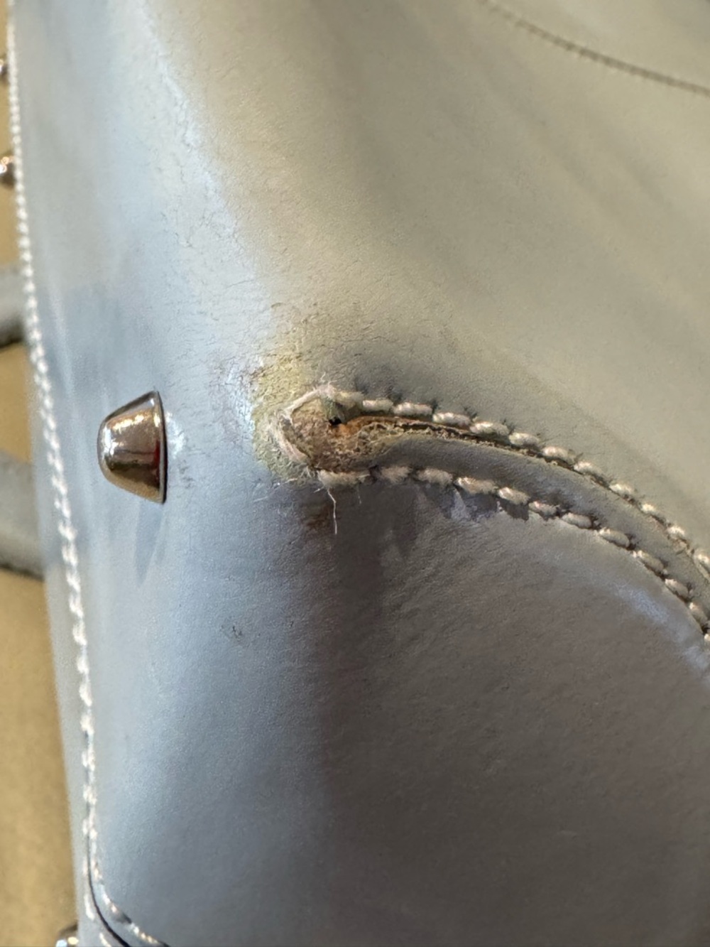 TOD'S Light Gray Leather Structured Solid Tote Bag : USED - Picture 11 of 16